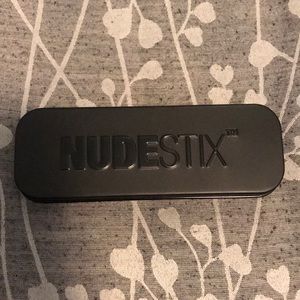 Nudestix concealer pencil